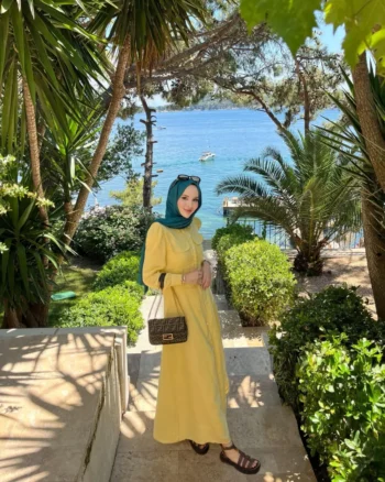 Butter Yellow Simple